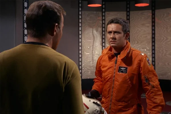Morre aos 85 anos Roger Perry, ator de Star Trek