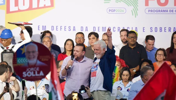 Presidente do PT sai em defesa de Jaques Wagner: “Ele tem história e dignidade”