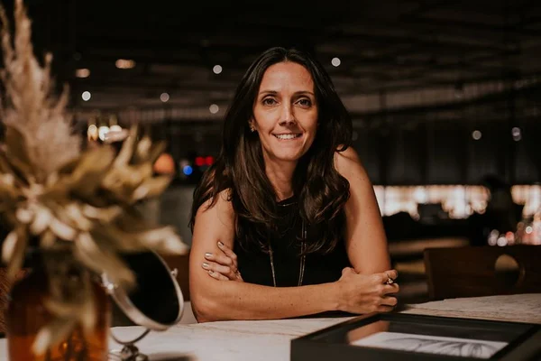 Marina Schaffa apresenta sua coleção de joias na galeria Casa