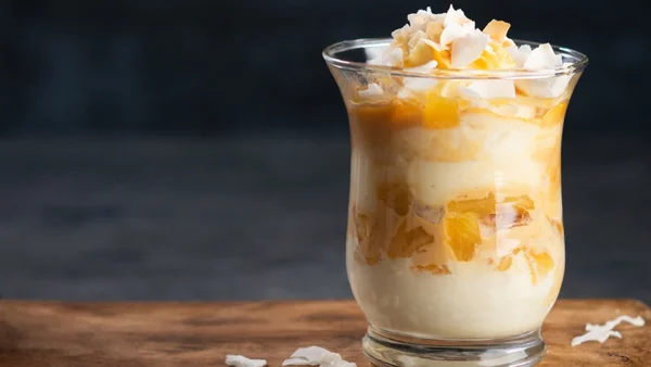 Pavê de abacaxi com coco