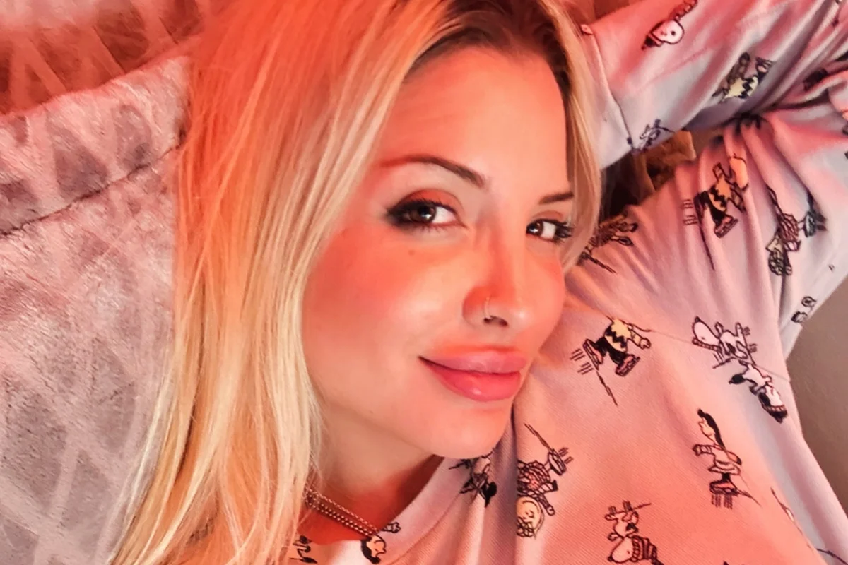 Clara Aguilar contou que o ex a está ameaçando de tirar a guarda do filho Clara Aguilar contou que o ex a está ameaçando de tirar a guarda do filho