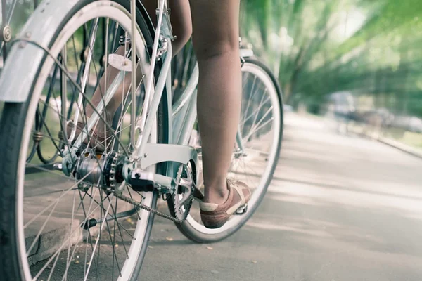 Adolescente é atropelado enquanto pedalava no Lago Norte