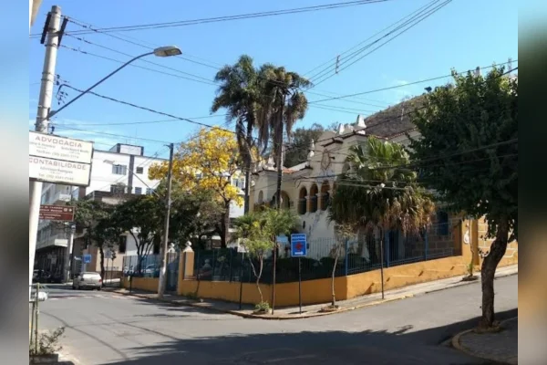 Escola Padre Correia de Almeida Caxambu
