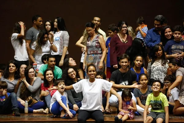 Autistas protagonizam o musical “Uma Sinfonia Diferente”