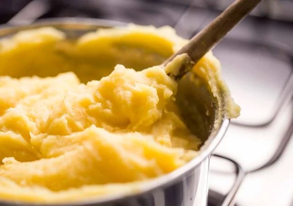 Polenta tradicional: aprenda receita simples do típico prato italiano