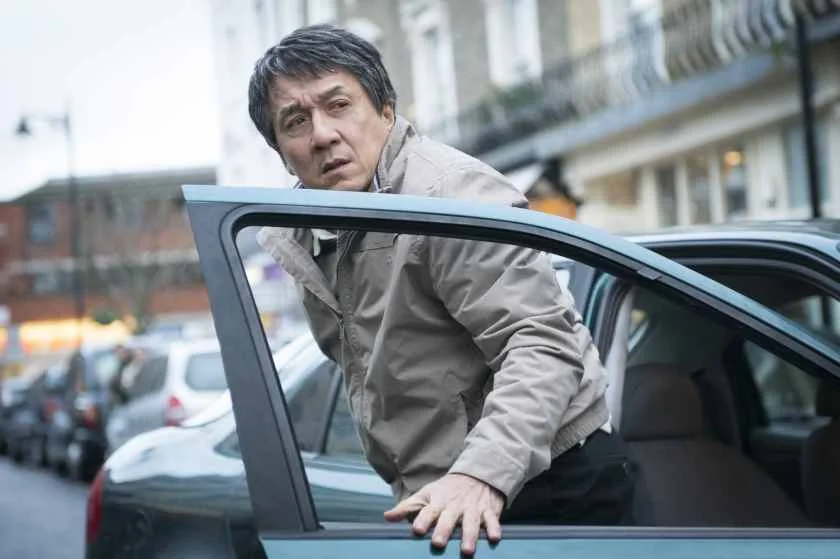 <a href="https://www.youtube.com/watch?v=W3WFbixgWBQ">O Estrangeiro</a>: Quan (Jackie Chan) é o dono de um restaurante chinês em Londres. Após um ataque terrorista, executado por um grupo irlandês, sua família é devastada. Sem receber o apoio da polícia local, ele decide buscar vingança com as próprias mãos. Estreia prevista para 11 de janeiro <a href="https://www.youtube.com/watch?v=W3WFbixgWBQ">O Estrangeiro</a>: Quan (Jackie Chan) é o dono de um restaurante chinês em Londres. Após um ataque terrorista, executado por um grupo irlandês, sua família é devastada. Sem receber o apoio da polícia local, ele decide buscar vingança com as próprias mãos. Estreia prevista para 11 de janeiro