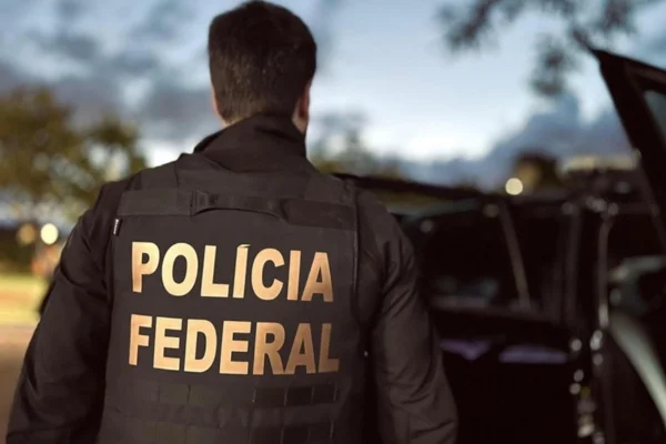 Polícia Federal. Operações - Metrópoles