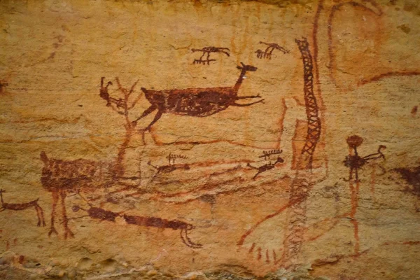 Imagem colorida do Sitio Arqueologico Toca da Onça - Metrópoles