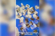 O contato com usuários era feito através de mensagens e status em redes sociais O contato com usuários era feito através de mensagens e status em redes sociais