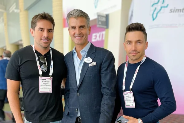 Rodrigo Branco analisa retomada com presidente dos parques Disney