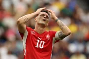 Xhaka é multado na Suíça por usar certificado falso de vacinação - imagem 3 Xhaka é multado na Suíça por usar certificado falso de vacinação - imagem 3