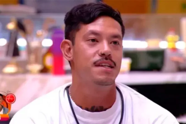 Ex-BBB Gabriel defende Maike de acusação de assédio com Renata