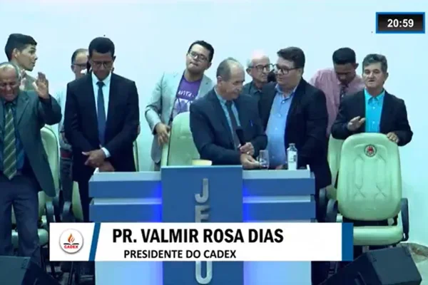 Pastor diz que expulsará lulistas da igreja: “Falta de Deus na vida”