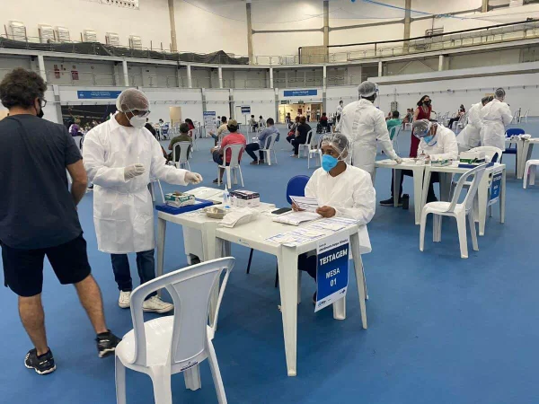 Covid: RJ terá isolamento de 7 dias a infectados e abre polos de teste