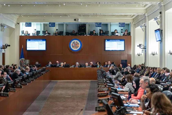 Em sessão extraordinária, OEA defende eleições livres na Venezuela