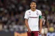 Thiago Silva com a camisa do Fluminense no Maracanã