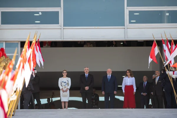 Pela quarta vez no ano, Lula recebe presidente da Argentina