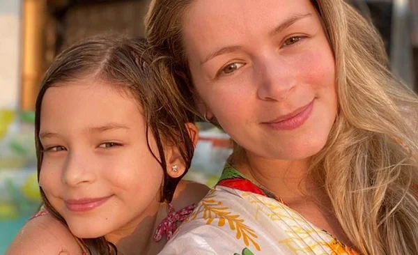 Bianca Castanho e filha Cecília