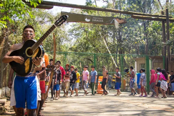 Indígenas Guarani Mbya, da aldeia Ita Endy, na terra indígena do Jaguará. - Metrópoles