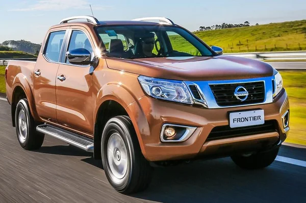 Picape da Nissan tem falha grave na direção. Mas conserto, só em março