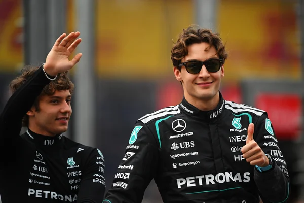 F1: Mercedes garante dobradinha em primeiro treino livre na Áustria