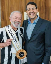 O presidente Lula com o advogado-geral da União, Jorge Messias - Metrópoles O presidente Lula com o advogado-geral da União, Jorge Messias - Metrópoles