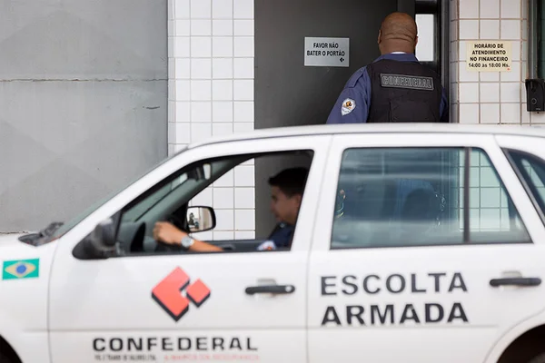 Empresa da família de Eunício, Confederal deve R$ 8,5 milhões à União