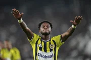 Fred no Galo: volante comenta postagem e confirma retorno ao Brasil - imagem 2 Fred no Galo: volante comenta postagem e confirma retorno ao Brasil - imagem 2