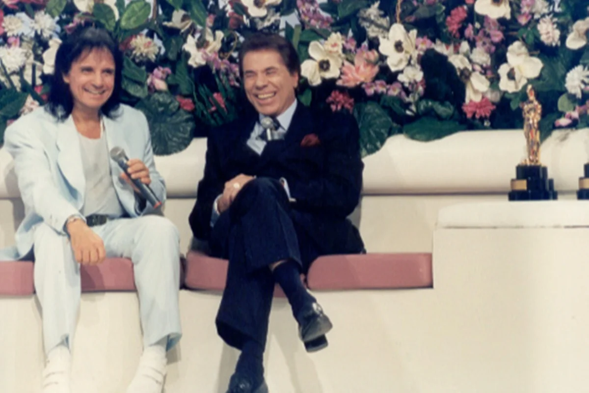 Roberto Carlos e Silvio Santos na década de 1990 Roberto Carlos e Silvio Santos na década de 1990