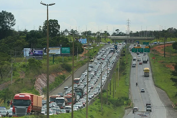Trânsito: mau comportamento é responsável por 65,8% dos acidentes 