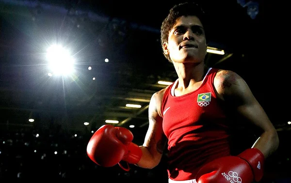 No boxe, Adriana Araújo e mais cinco atletas são convocados para o Rio-2016