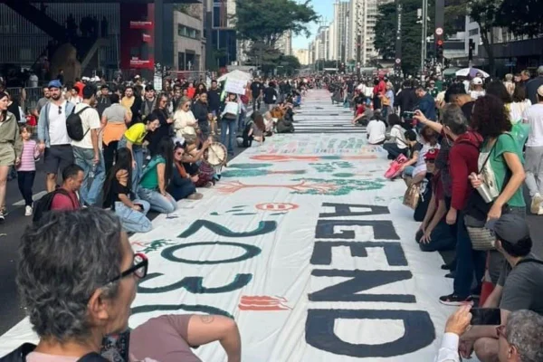 Movimentos protestam na Avenida Paulista contra "PL da Devastação"