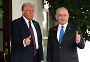 Donald Trump e Benjamin Netanyahu selam plano de paz em Gaza Donald Trump e Benjamin Netanyahu selam plano de paz em Gaza