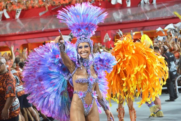 Imagem mostra Sabrina Sato - Metrópoles