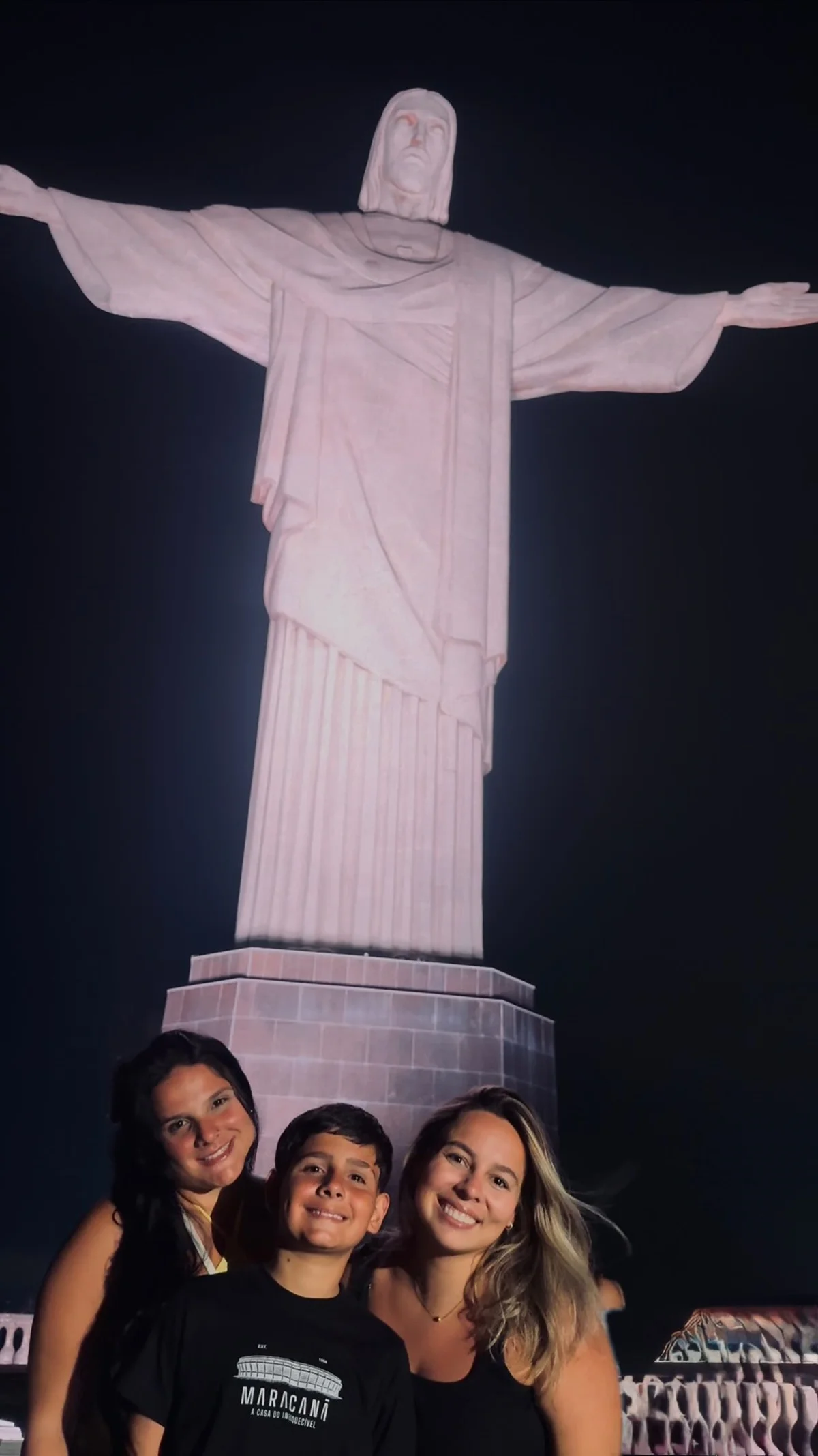 Internauta se divertiu a descobrir que o casamento de Giulia Be atrapalhou sua gravação no Cristo Internauta se divertiu a descobrir que o casamento de Giulia Be atrapalhou sua gravação no Cristo