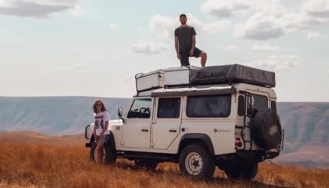 Casal embarca em motorhome e conta a experiência de viver sobre rodas