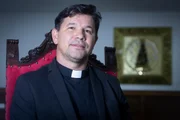 Retrato do padre Agenor Vieira, pároco da Catedral Metropolitana de Brasília 