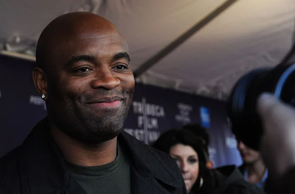 Lenda do UFC, Anderson Silva seguirá carreira como ator: “Meu grande sonho”