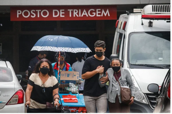 Covid: rede pública bate novamente 100% de ocupação de UTIs adulto