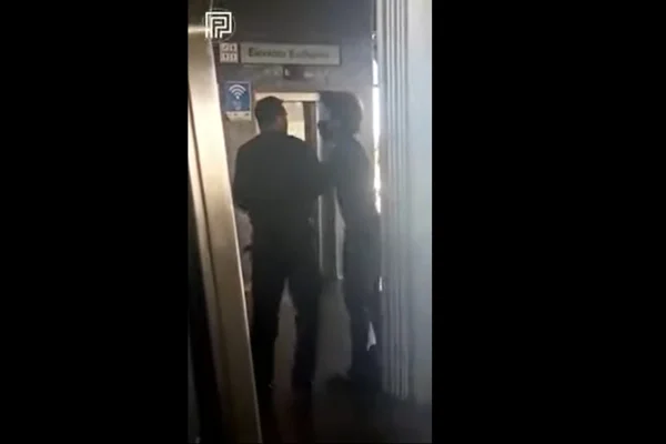 Vídeo: jovem conhecido por recitar poemas é expulso de vagão do Metrô-DF