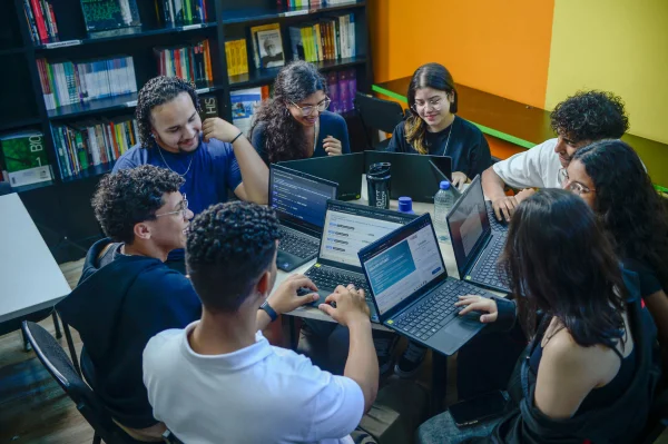 Programas do Governo de São Paulo expandem alcance da educação pública