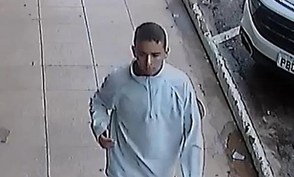 Após espancar e matar esposa, homem estrangula e afoga 4 filhos