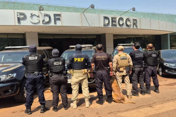 Advogado intermediava contato entre membros do Comando Vermelho no DF
