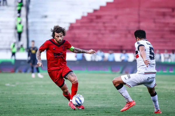 Ceará sai na frente do Fortaleza no Cearense; Sport elimina Santa Cruz