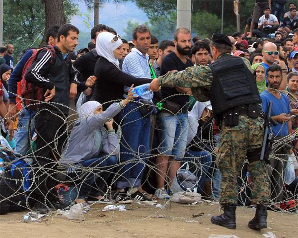 Macedônia impõe novas restrições a refugiados que tentam cruzar a fronteira com a Grécia