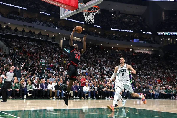Bulls empatam séria dos playoffs contra os Bucks