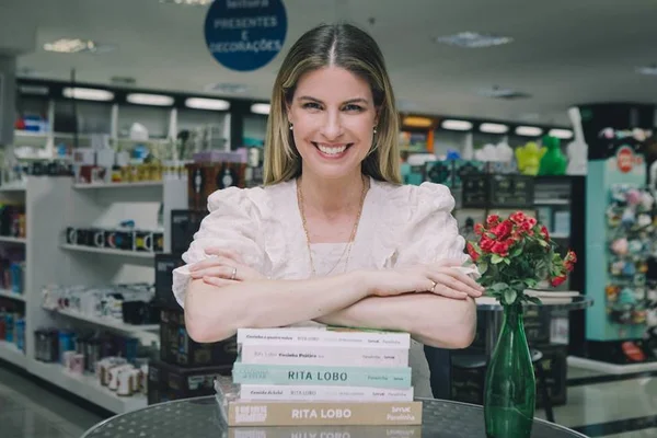 Seguidor chama Rita Lobo de “sem sal” e toma resposta maravilhosa