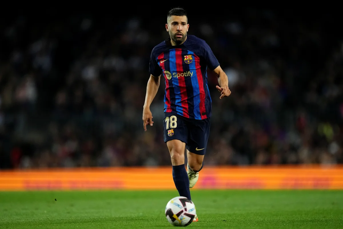 Foto colorida de Jordi Alba, ex-jogador do Barcelona - Metrópoles