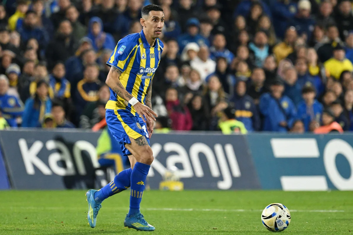Di María solta o verbo após presidente rival reclamar de arbitragem Di María solta o verbo após presidente rival reclamar de arbitragem