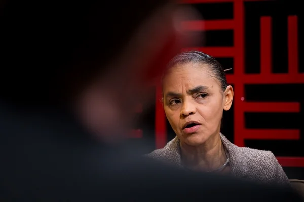 “Alianças levaram país ao fundo do poço”, diz Marina Silva